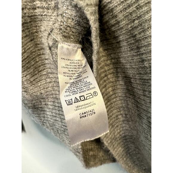 Ann Taylor Grey and Silver Star Lounge PJ SET - Picture 10 of 11